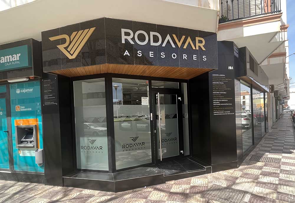 fachada de Rodavar Asesores Adra Almería 1